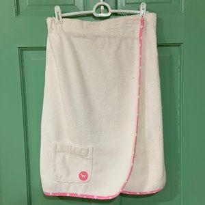 Victoria’s Secret PINK sleeveless robe